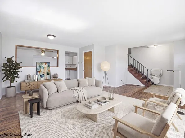 100 N 56th Ave APT 19, Yakima, WA 98908