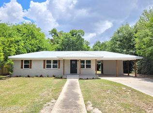 5458 9th St, Malone, FL 32445