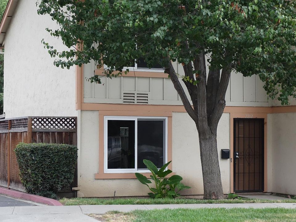 1st image of 2212 Amberwood Ln