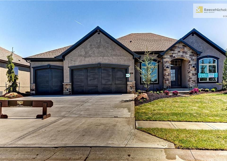 The Wellington - **Please note that these images are of a different model & may differ from this home