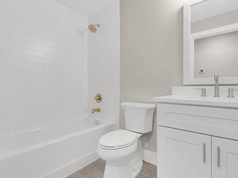 889 Dunbar St — Photo 14
