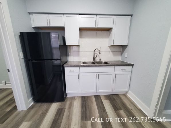 920 Main St #8