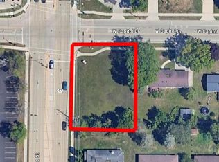 Capitol Dr, Appleton, WI 54911