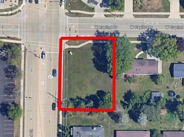 Capitol Dr, Appleton, WI 54911