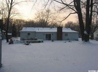 1811 Columbia Rd, Westlake, OH 44145