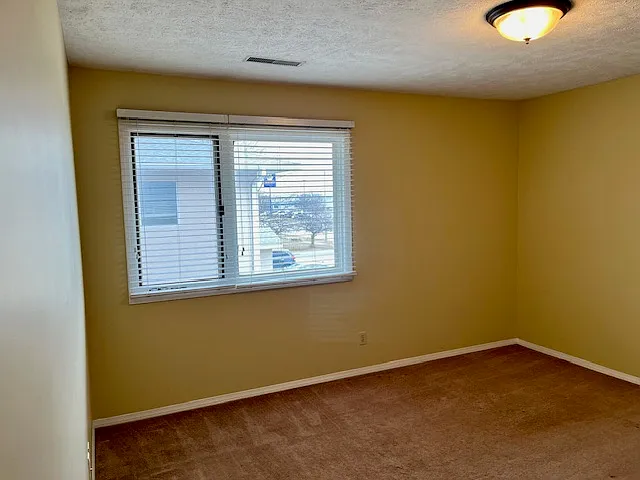 9 Currency Dr — Photo 28