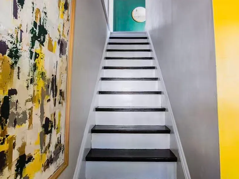 4 Falkland St #2 — Photo 2