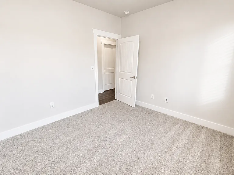 91 W Springview Dr — Photo 15