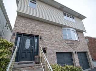 51 Bayliss St, North Arlington, NJ 07031