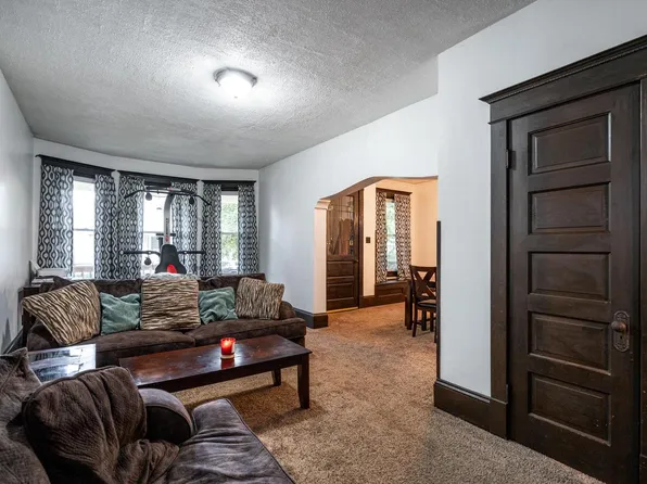 3017 West Arthur AVENUE, Milwaukee, WI 53215
