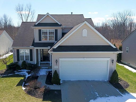 2nd image of 32867 Walnut Dr