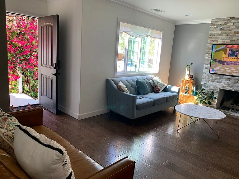 925 E Grant Pl — Photo 5