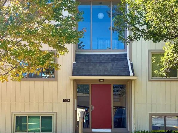 1693 Riverside Dr APT 3, Rochester Hills, MI 48309