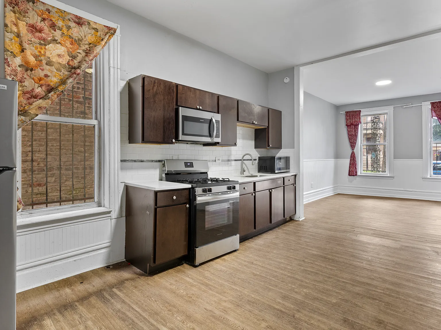 2 bed, $1,200 — Photo 4