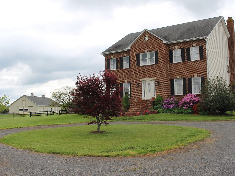 Gorgeous Equestrian Estate