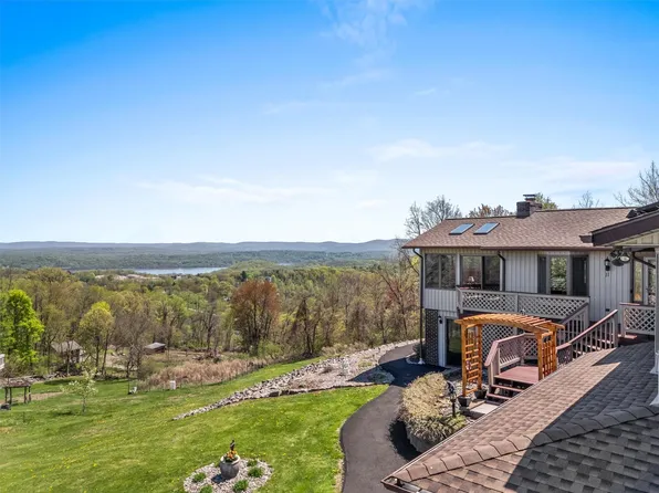 11 Wyms Heights Drive, Marlboro, NY 12542