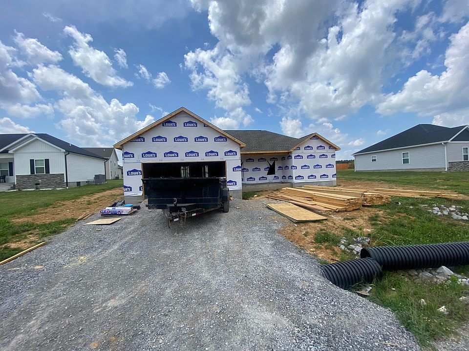1st image of 37 Fieldstone Cir