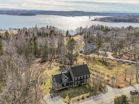 3rd image of 648 Reach Road