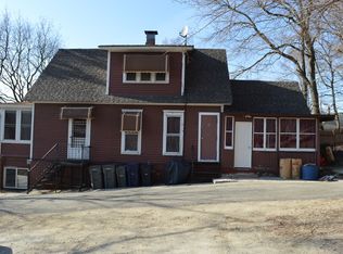 393 Wellington Ave, Elgin, IL 60120