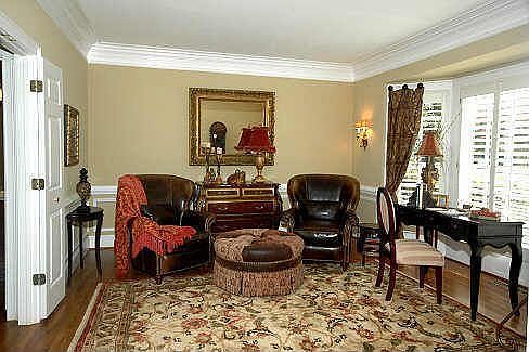 3rd image of 570 Atlanta Country Club Dr SE