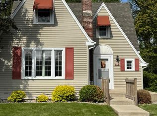 812 S Lake Park Ave, Hobart, IN 46342