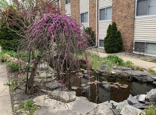 1021 Francis Dr #5, Champaign, IL 61821