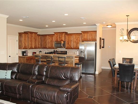 2nd image of 711 Denali Ct
