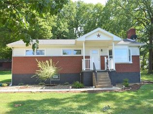 230 Rennick Rd, Butler, PA 16002