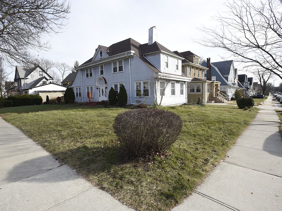 1st image of 8505 105th St #00