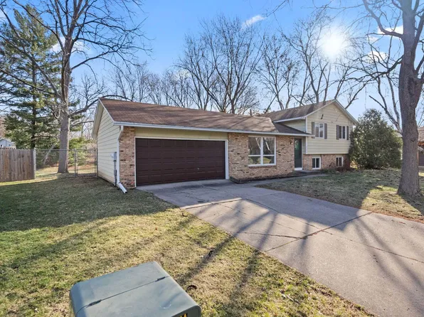 2356 Driftwood Ln, Stillwater, MN 55082