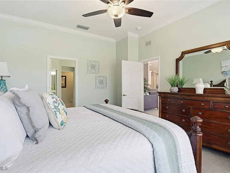 11041 Iron Horse Way — Photo 18