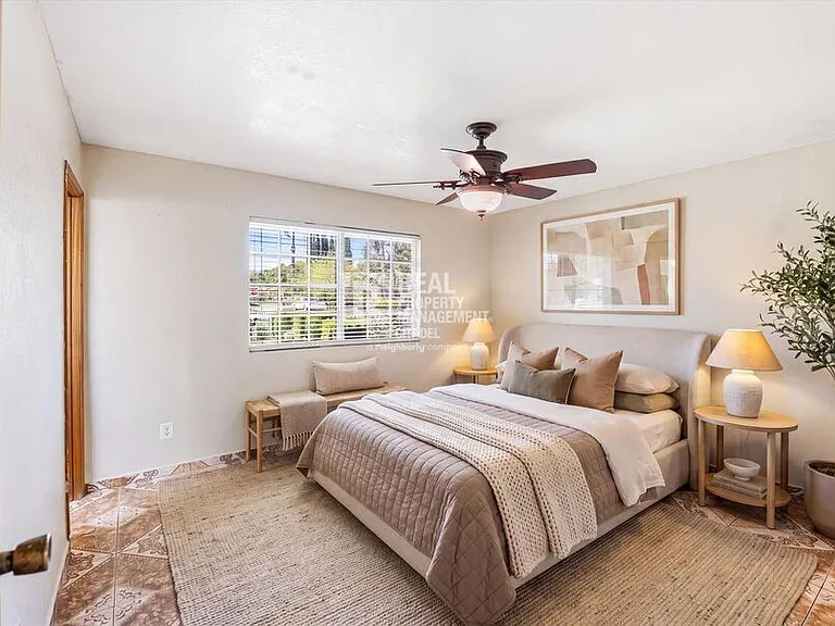 16653 Mallory Dr — Photo 19