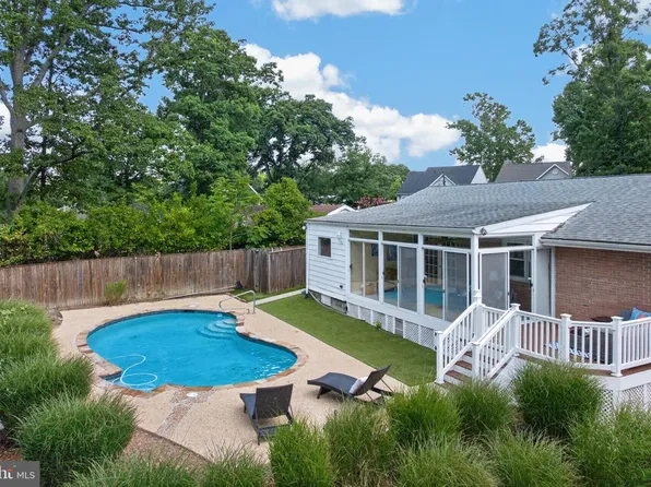 119 Cresston Rd, Arnold, MD 21012
