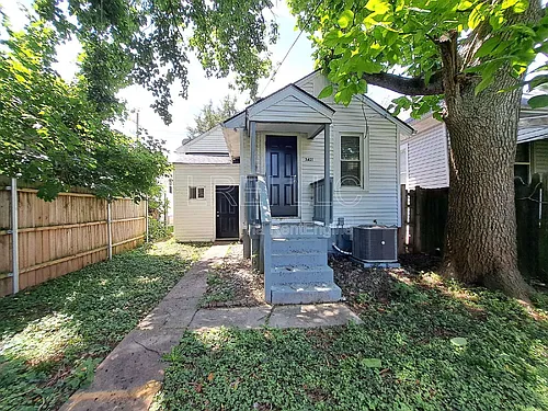3421 River Park Dr Photo 1