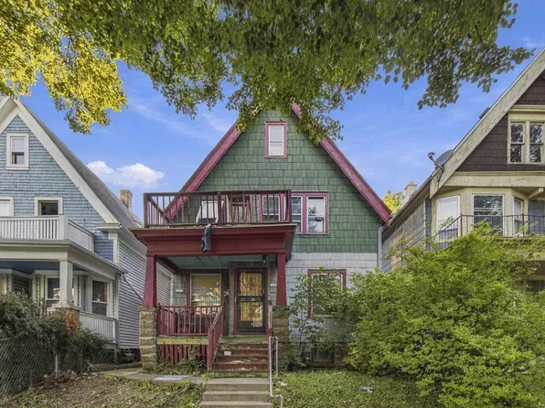 2625 N 37th STREET, Milwaukee, WI 53210