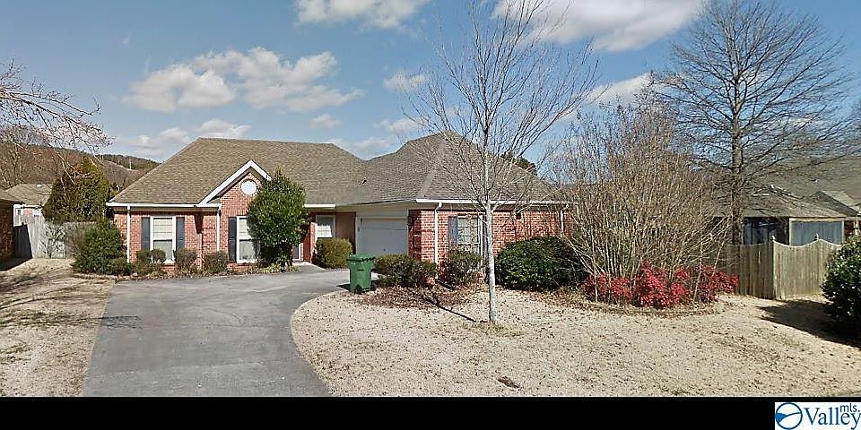 1st image of 2431 Johnstone Cir SE