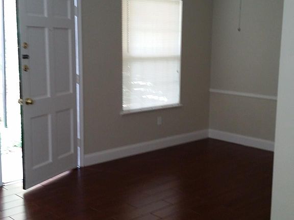 Entrance to living and dining room