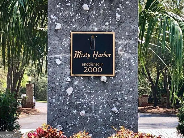 84 Heron Point Ln, Woodbine, GA 31569