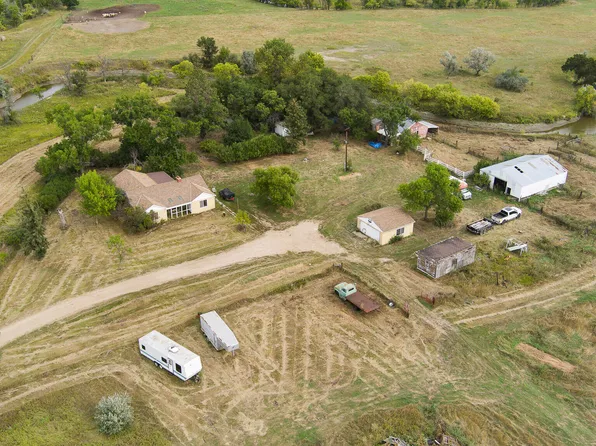 8801 Apple Creek Rd, Bismarck, ND 58504