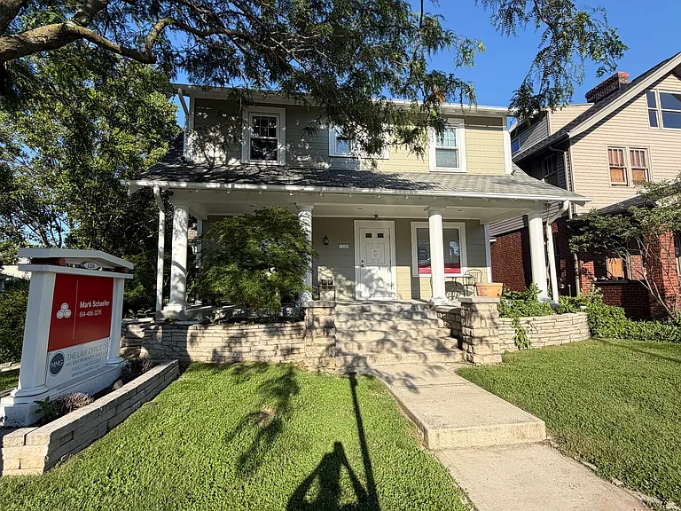 1258 Grandview Ave — Photo 20