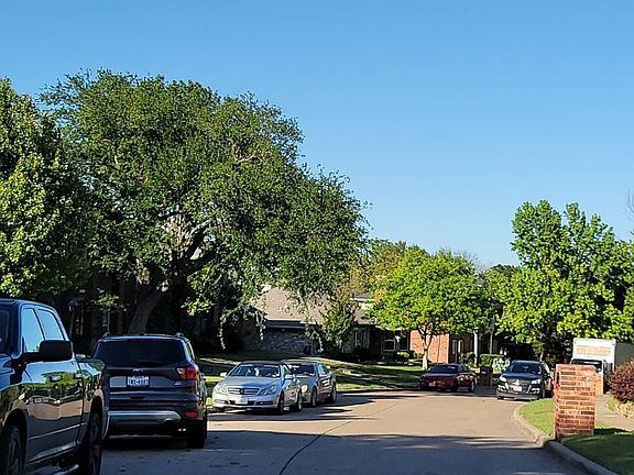 4th image of 2427 Palisades Pl