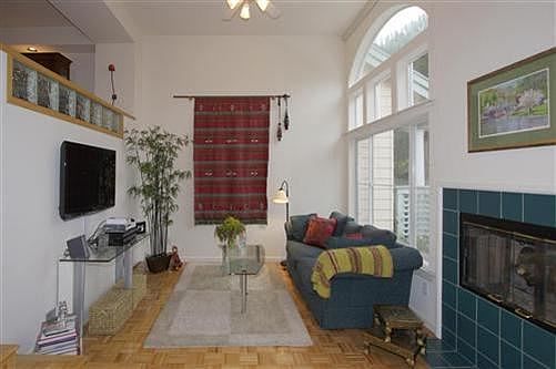 3rd image of 12 Erin Ln