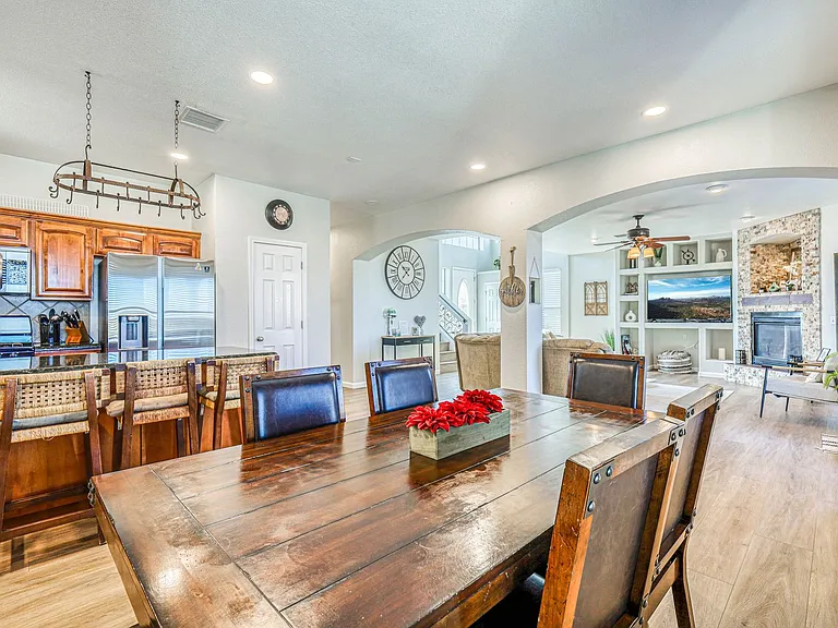1627 Brillo Del Sol #C-T — Photo 75