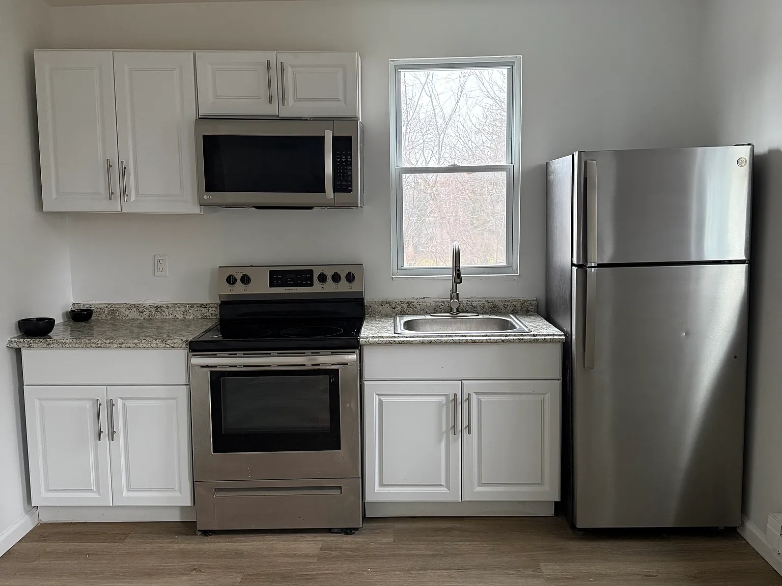 2 bed, 900 sqft, $1,250 — Photo 2