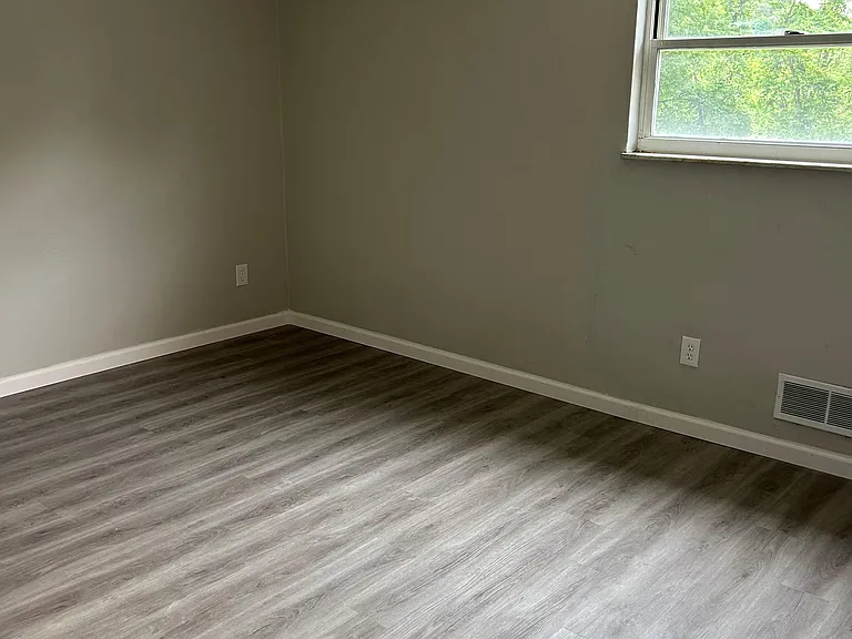7966 Aber Rd — Photo 12