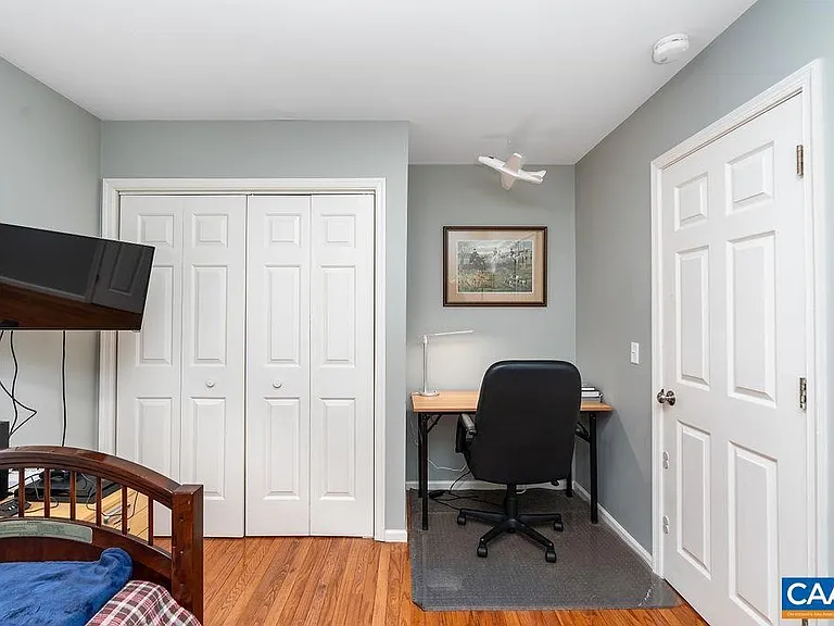 2810 Locust Hill Dr — Photo 25