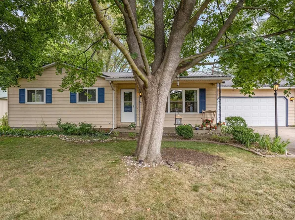 4855 National Dr, Mount Pleasant, MI 48858