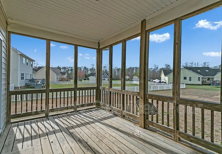 234 Moyock Landing Dr — Photo 6