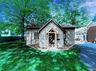319 N Union St, Staunton, IL 62088