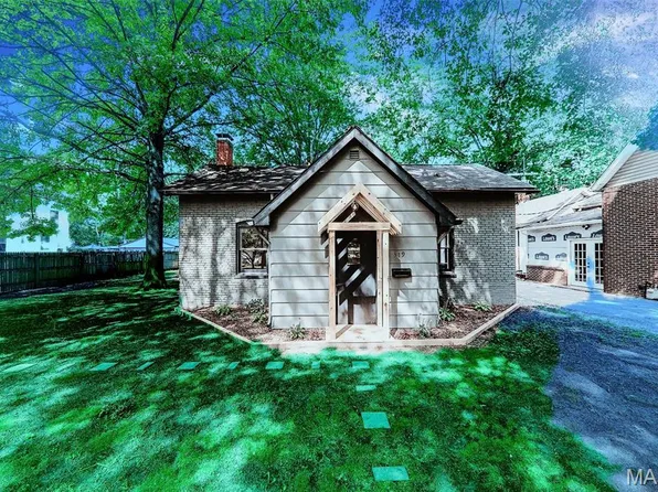 319 N Union St, Staunton, IL 62088